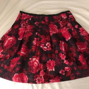 Gap mini flare flower skirt